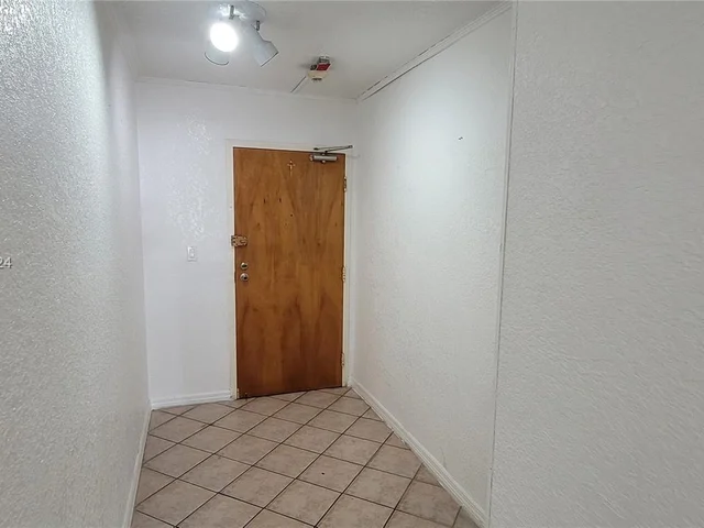 5055 NW 7th St # 610, Miami FL 33126