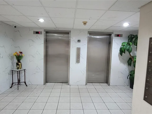 5055 NW 7th St # 610, Miami FL 33126