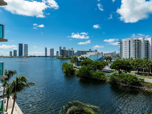 3330 NE 190th St # 516, Aventura FL 33180