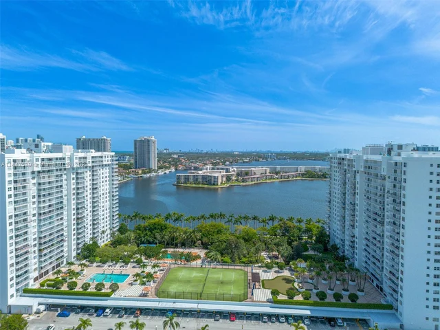 2801 NE 183rd St # 1909W, Aventura FL 33160