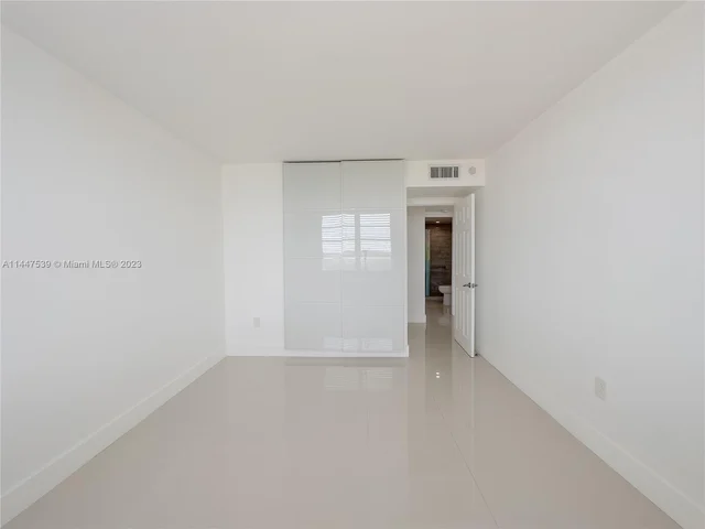 2801 NE 183rd St # 1909W, Aventura FL 33160