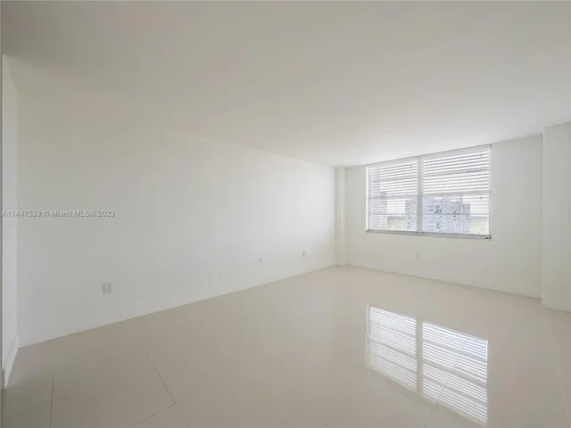 2801 NE 183rd St # 1909W, Aventura FL 33160