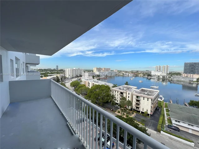 137 Golden Isles Dr # 1110, Hallandale Beach FL 33009