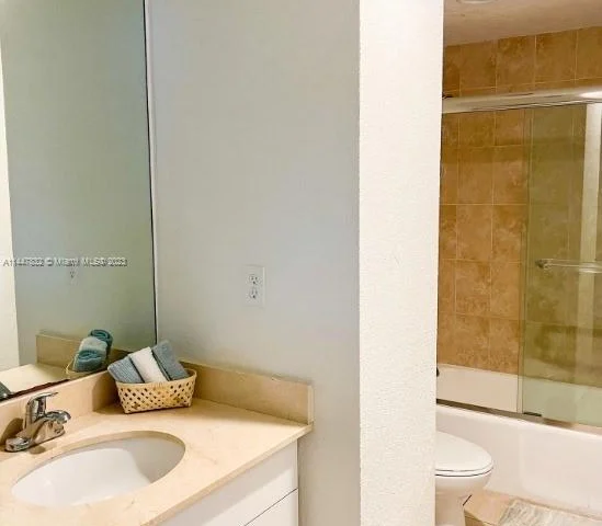 4001 S Ocean Dr # 4B, Hollywood FL 33019