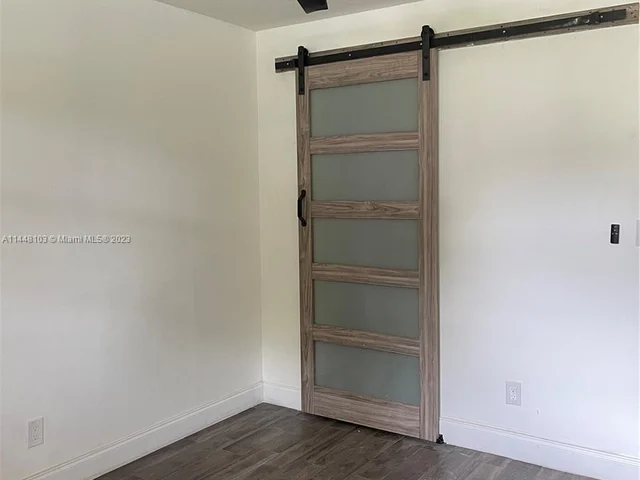 7080 Environ Blvd # 125, Lauderhill FL 33319