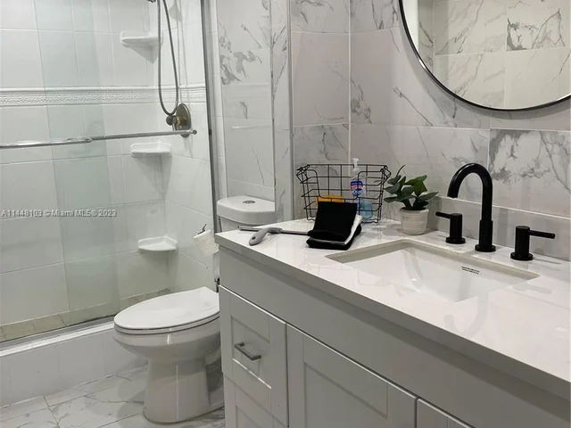 7080 Environ Blvd # 125, Lauderhill FL 33319