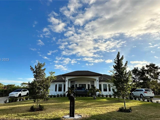 19526 SW 325th Ln, Homestead FL 33030