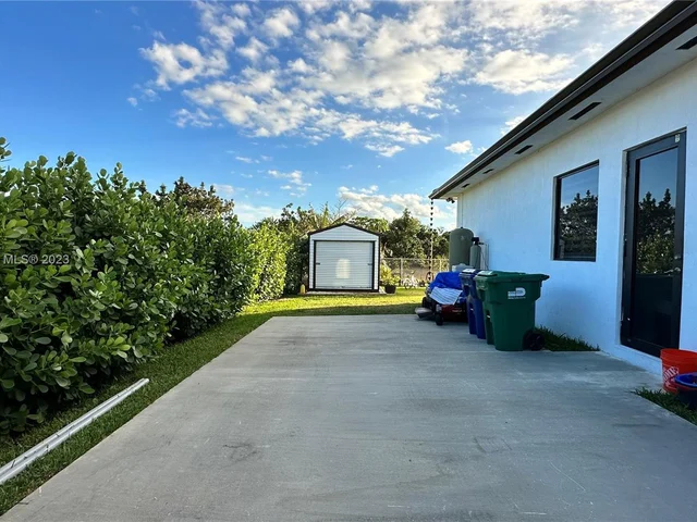 19526 SW 325th Ln, Homestead FL 33030