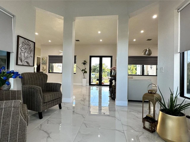 19526 SW 325th Ln, Homestead FL 33030