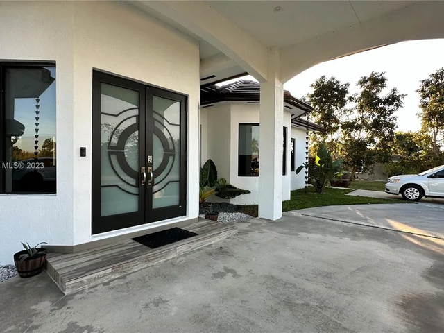 19526 SW 325th Ln, Homestead FL 33030