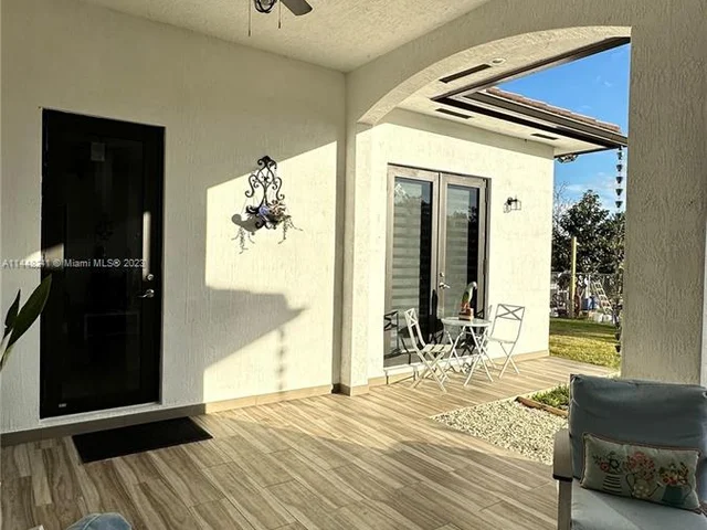 19526 SW 325th Ln, Homestead FL 33030