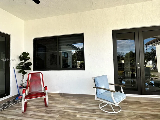 19526 SW 325th Ln, Homestead FL 33030