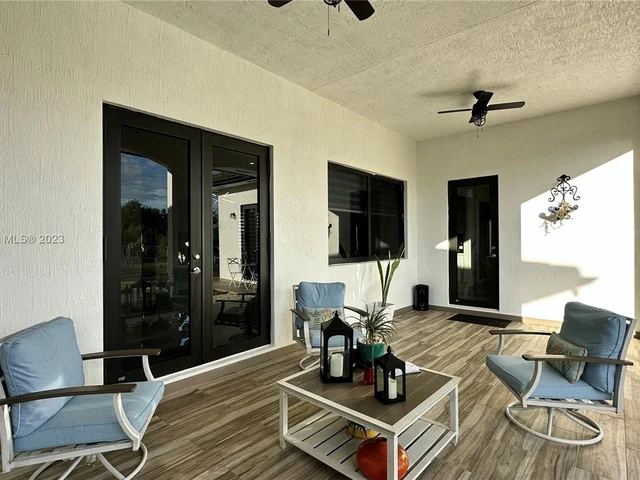 19526 SW 325th Ln, Homestead FL 33030