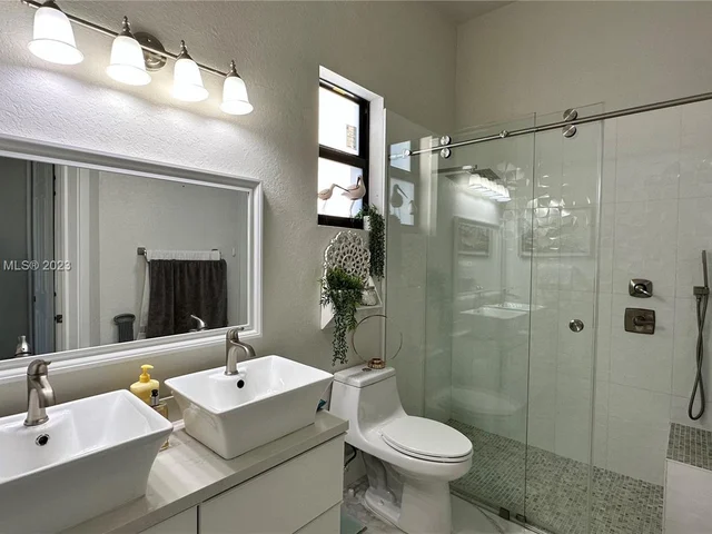 19526 SW 325th Ln, Homestead FL 33030