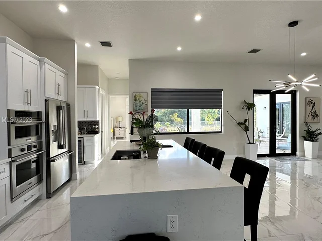 19526 SW 325th Ln, Homestead FL 33030