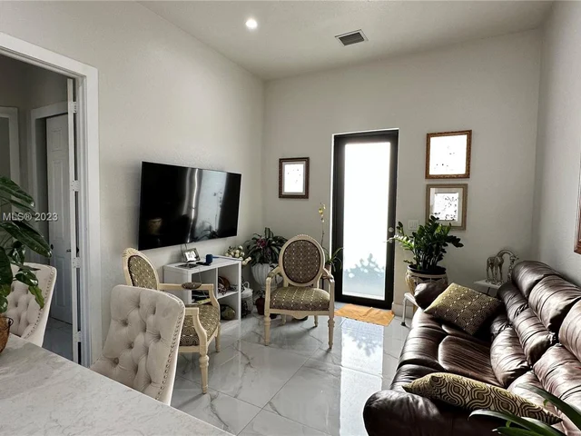 19526 SW 325th Ln, Homestead FL 33030