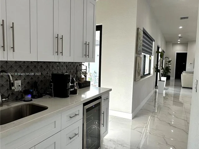 19526 SW 325th Ln, Homestead FL 33030