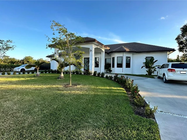 19526 SW 325th Ln, Homestead FL 33030