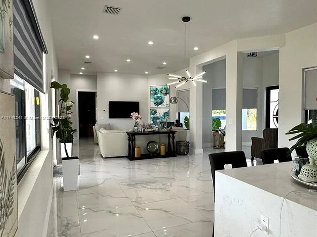 19526 SW 325th Ln, Homestead FL 33030