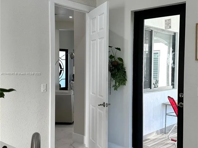 19526 SW 325th Ln, Homestead FL 33030