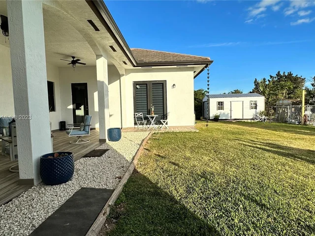 19526 SW 325th Ln, Homestead FL 33030