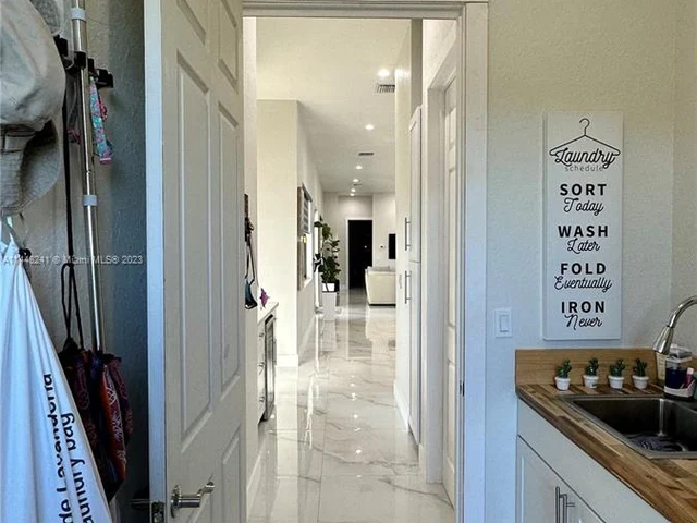 19526 SW 325th Ln, Homestead FL 33030