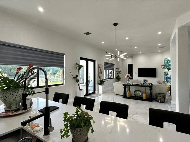 19526 SW 325th Ln, Homestead FL 33030