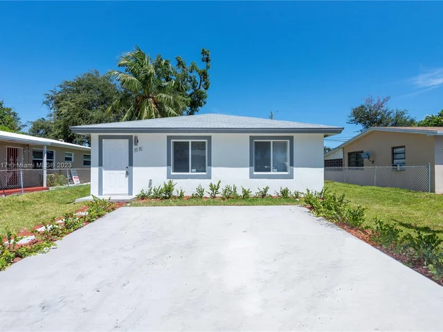 1515 NE 154th St, North Miami Beach FL 33162
