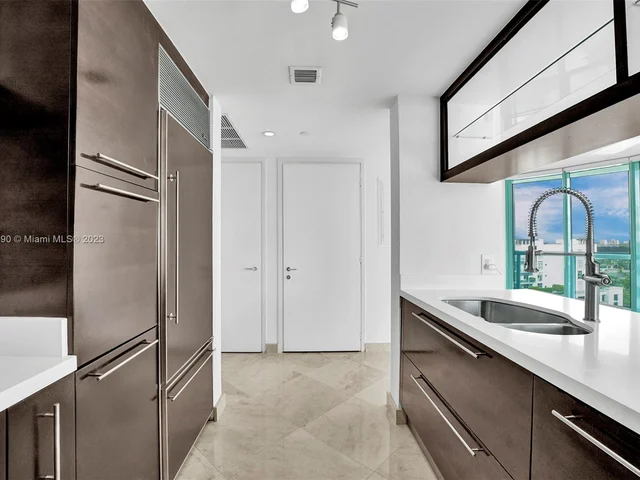 6000 Indian Creek Dr # 17B, Miami Beach FL 33140