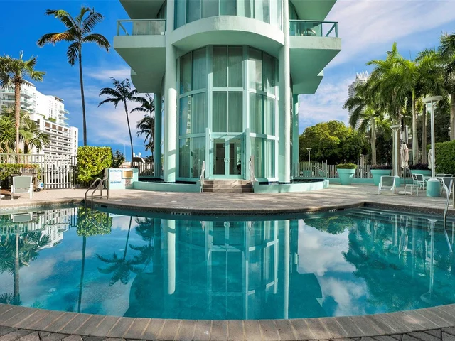 6000 Indian Creek Dr # 17B, Miami Beach FL 33140