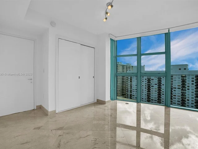 6000 Indian Creek Dr # 17B, Miami Beach FL 33140