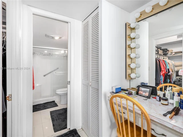 401 Ocean Dr # 504, Miami Beach FL 33139