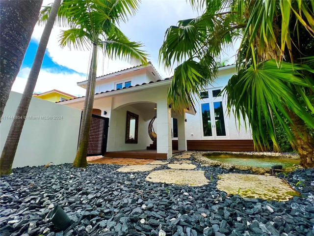 1500 NE 13th Ave, Miami FL 33139