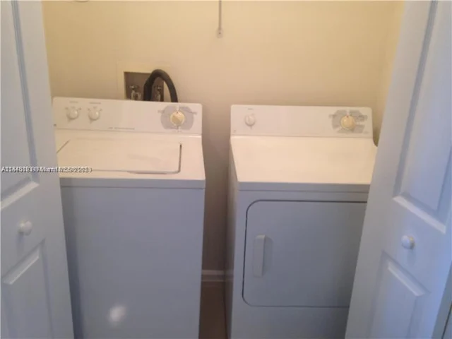 3215 NE 184th St # 14104, Aventura FL 33160