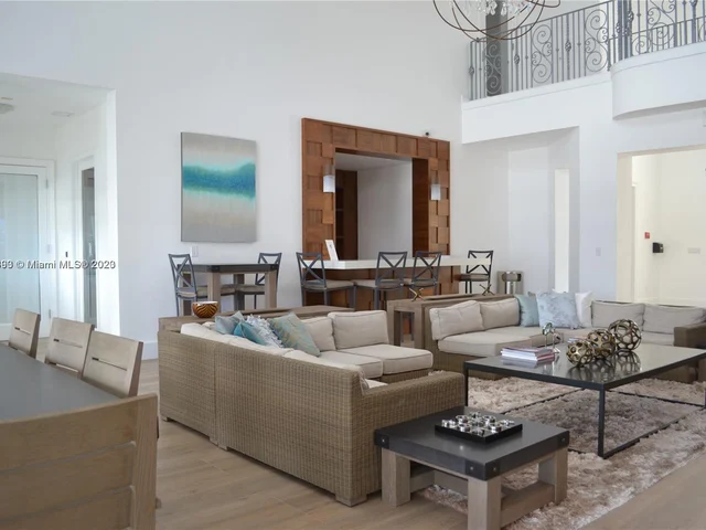 3215 NE 184th St # 14104, Aventura FL 33160