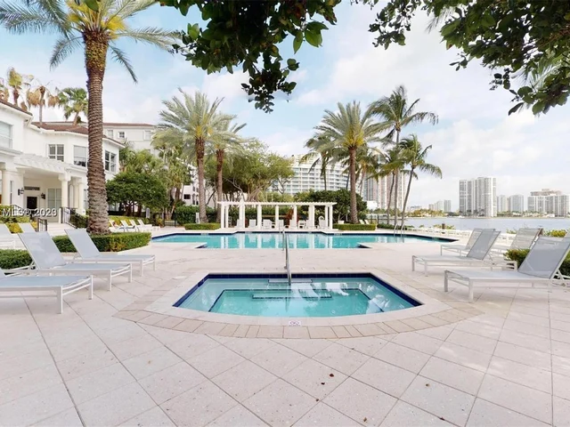 3215 NE 184th St # 14104, Aventura FL 33160