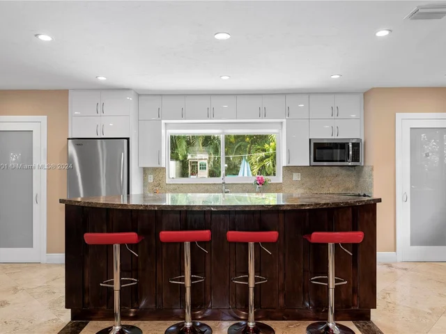 60 Sevilla Ave, Coral Gables FL 33134