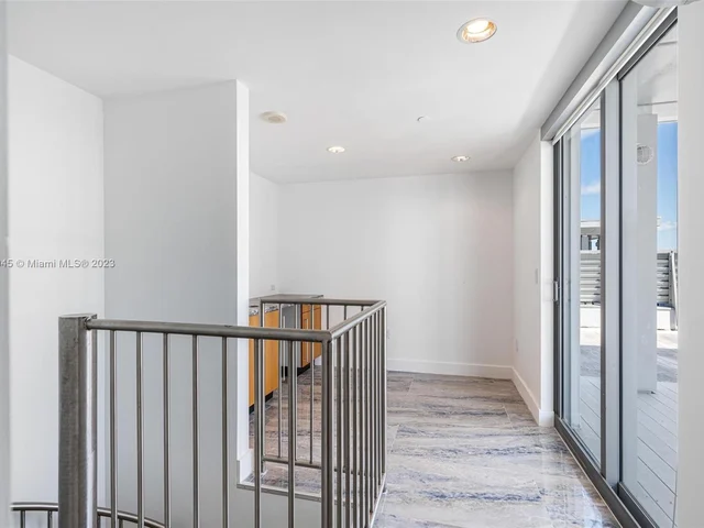 201 Aqua Ave, Miami Beach FL 33141