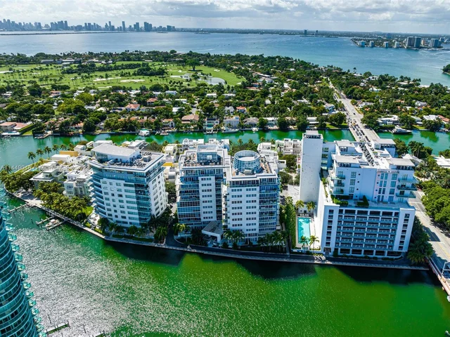 201 Aqua Ave, Miami Beach FL 33141