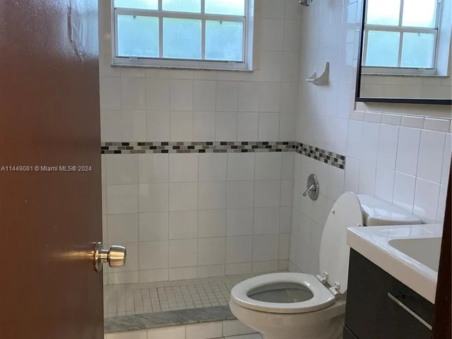 3440 SW 23rd St # 3442, Miami FL 33145