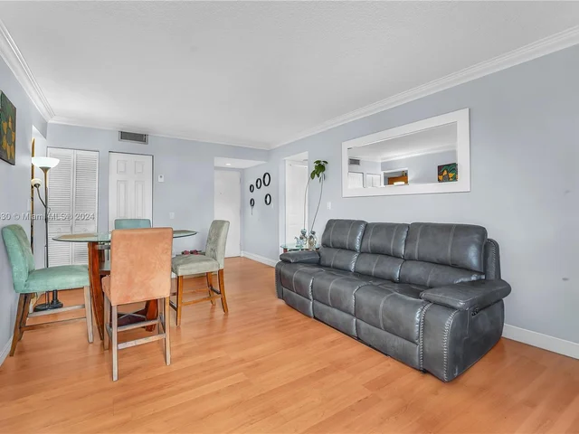 3581 SW 117th Ave # 308, Miami FL 33175