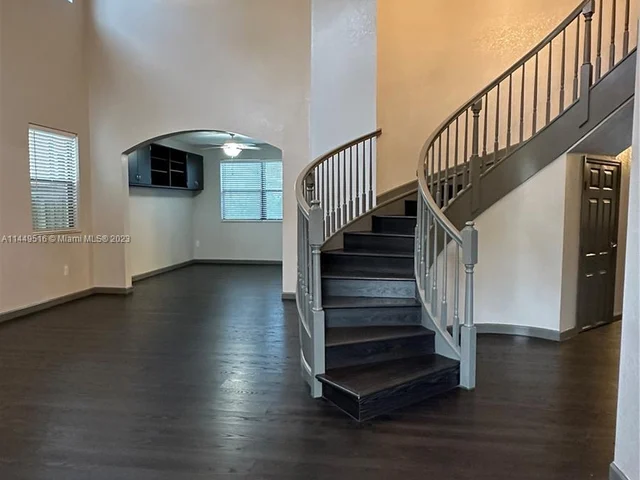 551 SE 35th Ave, Homestead FL 33033