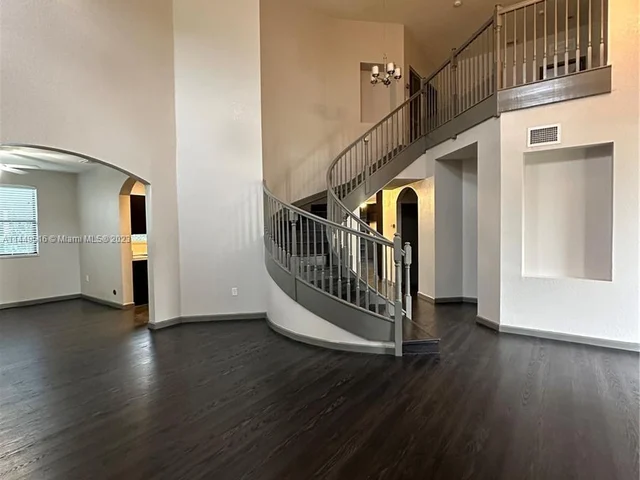 551 SE 35th Ave, Homestead FL 33033