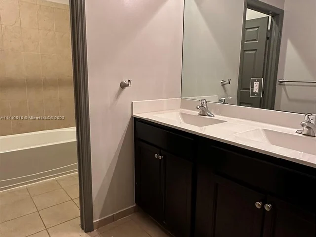 551 SE 35th Ave, Homestead FL 33033