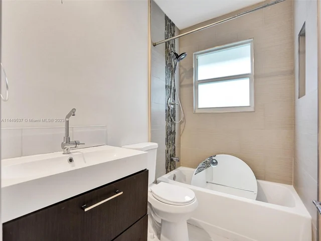 1339 SW 3rd St, Boca Raton FL 33486