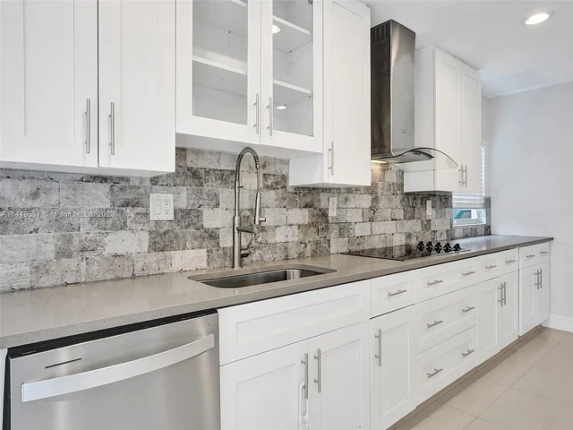 1339 SW 3rd St, Boca Raton FL 33486