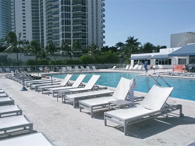 19201 Collins Ave # 733, Sunny Isles Beach FL 33160