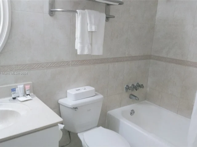 19201 Collins Ave # 733, Sunny Isles Beach FL 33160