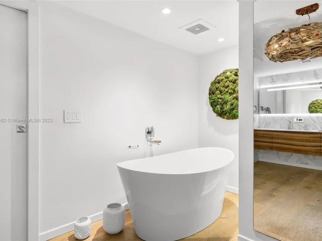 3301 NE 183rd St # 2707, Aventura FL 33160