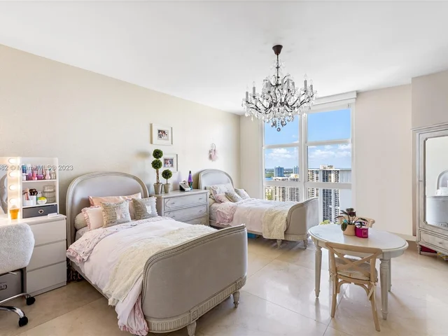 3301 NE 183rd St # 2707, Aventura FL 33160